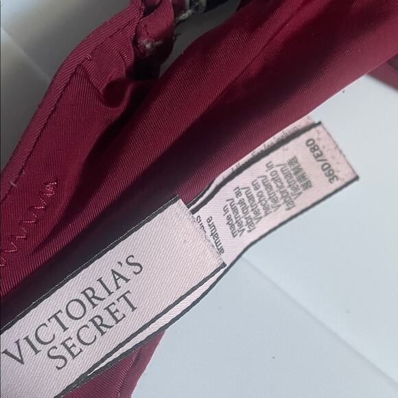 Victoria's Secret Red Bra non-wire / wire free bra - Picture 5 of 6